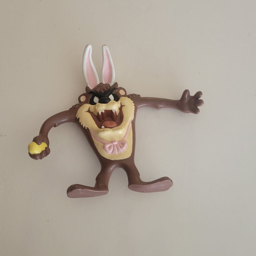 Vintage 1988 Looney Tunes Easter Tasmanian Devil Taz Bendable Figure Figurine